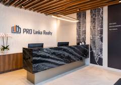 Bayside office: front desk